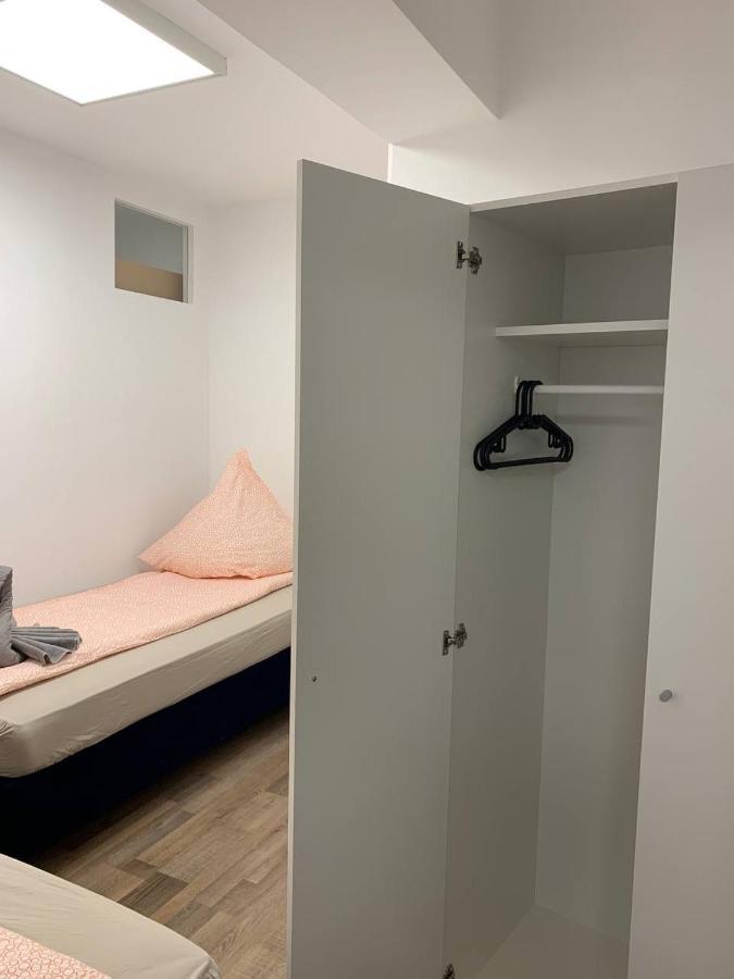 Central Private Rooms In Popular Neighborhood! Кьолн Екстериор снимка