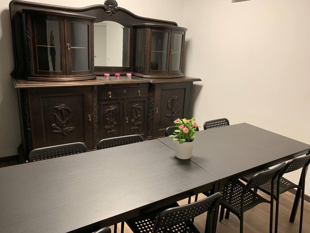 Central Private Rooms In Popular Neighborhood! Кьолн Екстериор снимка